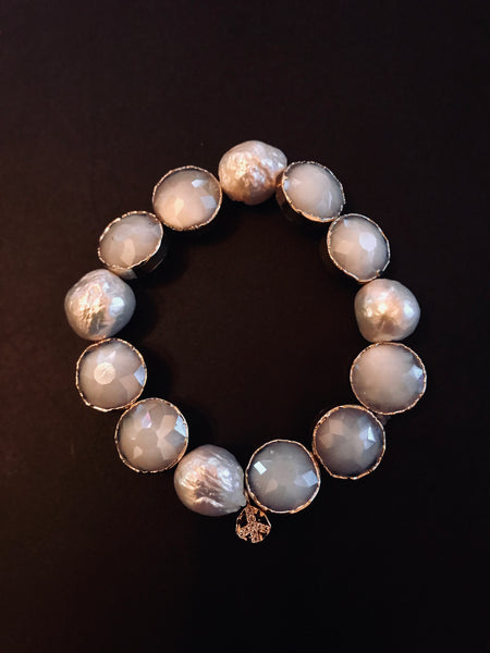 Stretch Pearl and Crystal Bracelet
